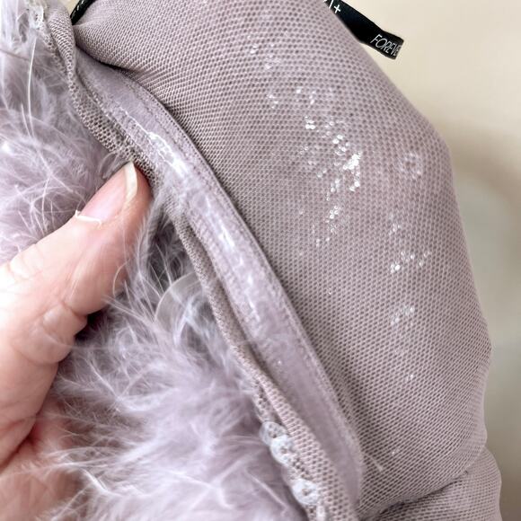 Forever 21 Faux Fur Trim Off Shoulder Sequin Crop Top Sz 3X Lavender Stretch - Picture 9 of 14